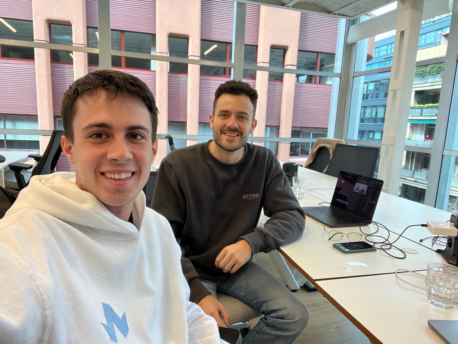 Selfie amb amics programadors